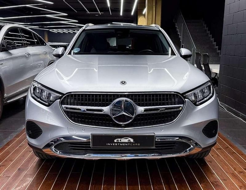 Usado Mercedes GLC200 204 CV (150 kW) 2023 Plateado SUV