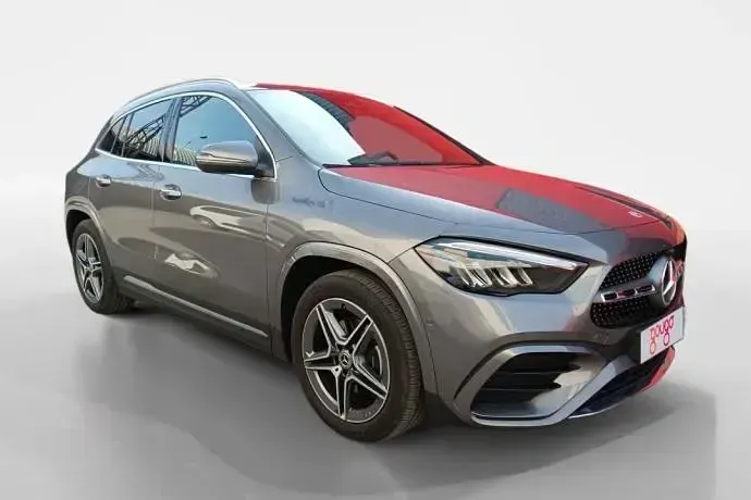 Usado Mercedes GLA200 150 CV (110 kW) 2024 SUV