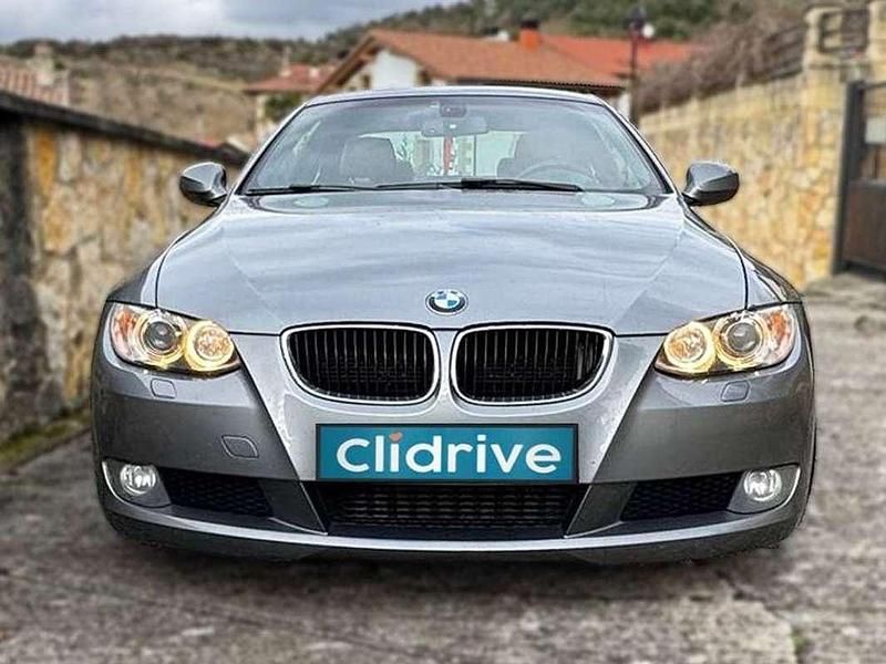 Usado BMW 325 197 CV (144 kW) 2010 Gris Coupe