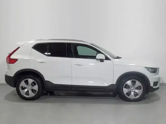 Usado Volvo XC40 150 CV (110 kW) 2020 Blanco SUV