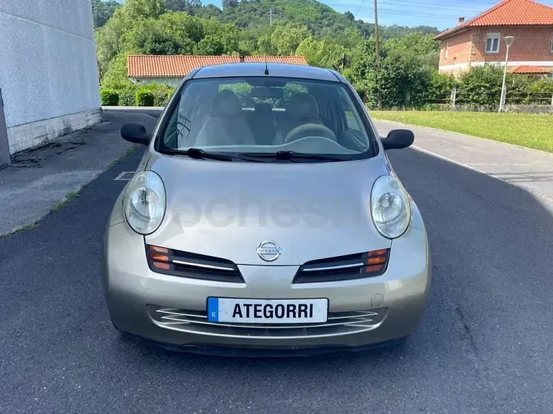 Usado Nissan Micra 80 CV (58 kW) 2005 Beige Berlina