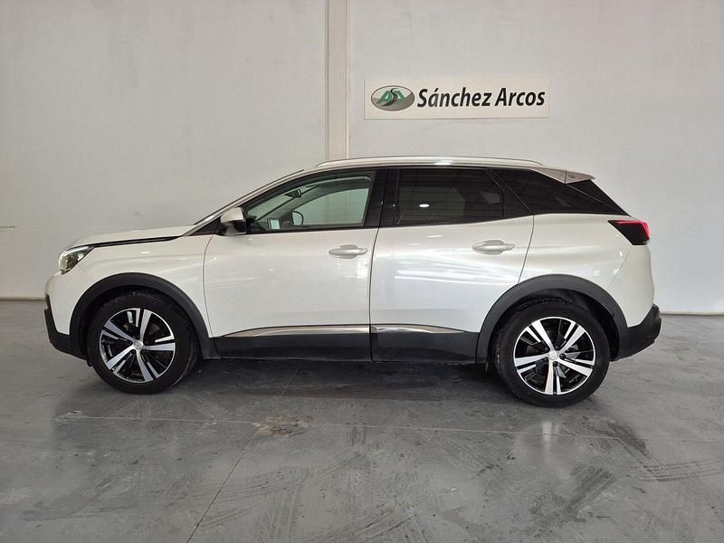Usado Peugeot 3008 Allure 130 CV (95 kW) 2019 Blanco SUV