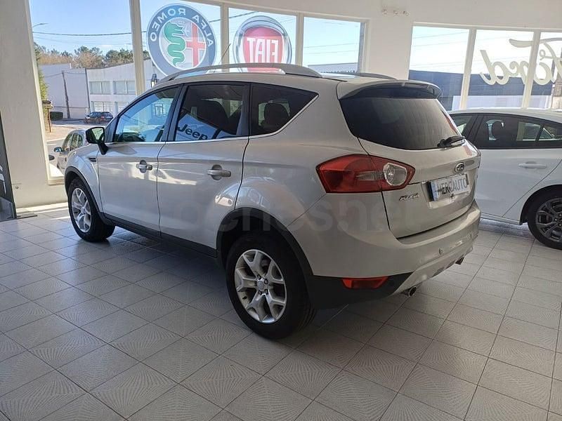 Usado Ford Kuga Trend 140 CV (102 kW) 2010 Gris / plata SUV