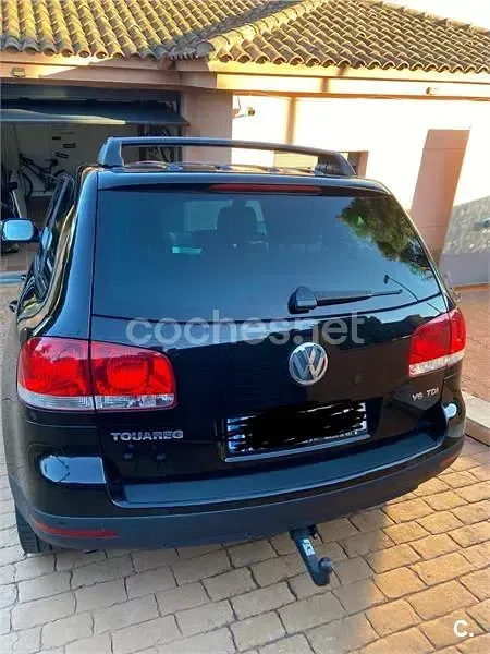 Usado VW Touareg 225 CV (165 kW) 2006 Negro SUV