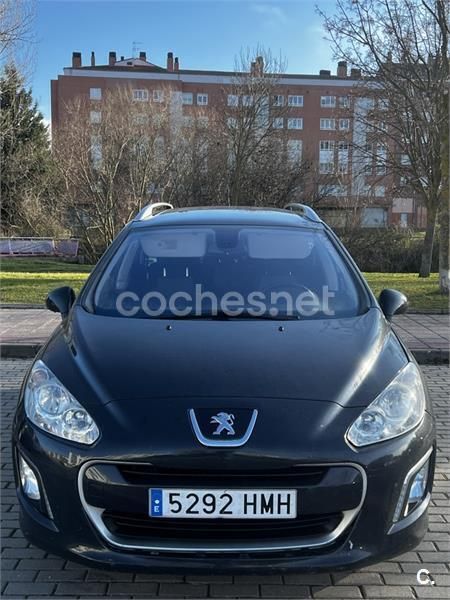 Negro Usado 2012 Peugeot 308 Active Familiar | 3800 € (Super precio) - Imagen 1/4