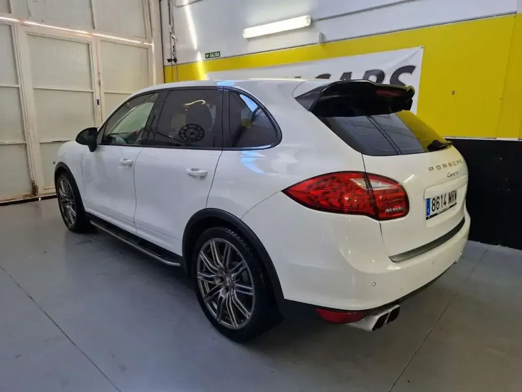 Usado Porsche Cayenne Diesel Platinum Edition 245 CV (180 kW) 2013 Blanco SUV