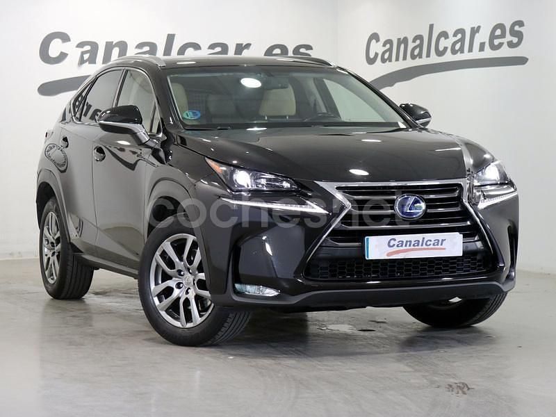 Usado Lexus NX300h Executive Line 197 CV (144 kW) 2015 Negro SUV