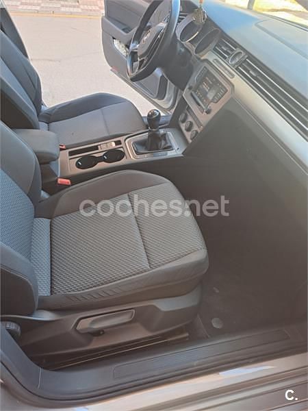 Usado VW Passat Advance 120 CV (88 kW) 2015 Beige Berlina