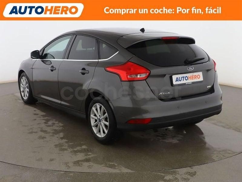 Usado Ford Focus Titanium 125 CV (91 kW) 2014 Gris Berlina