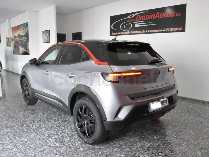 Usado Opel Mokka GS Line 130 CV (95 kW) 2022 Gris / plata SUV