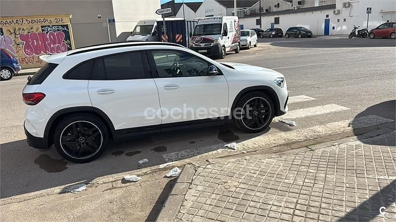 Usado Mercedes GLA35 AMG 306 CV (225 kW) 2020 Blanco SUV