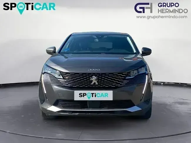 Usado Peugeot 3008 Allure 225 CV (165 kW) 2023 Gris SUV