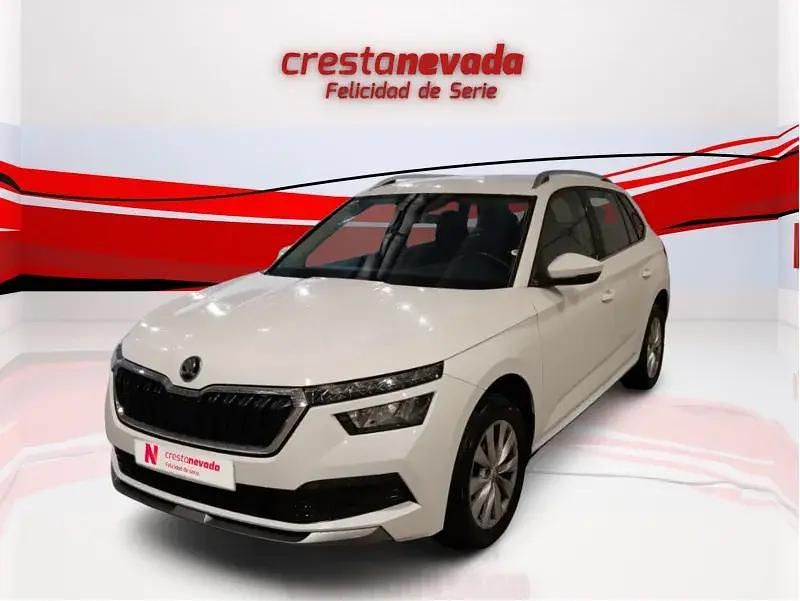 Usado Skoda Kamiq Ambition 110 CV (80 kW) 2022 SUV