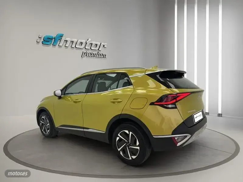 Usado Kia Sportage 230 CV (169 kW) 2022 Verde SUV