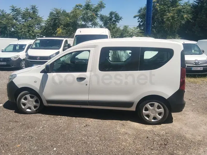 Usado Dacia Dokker 102 CV (75 kW) 2019 Blanco Monovolumen
