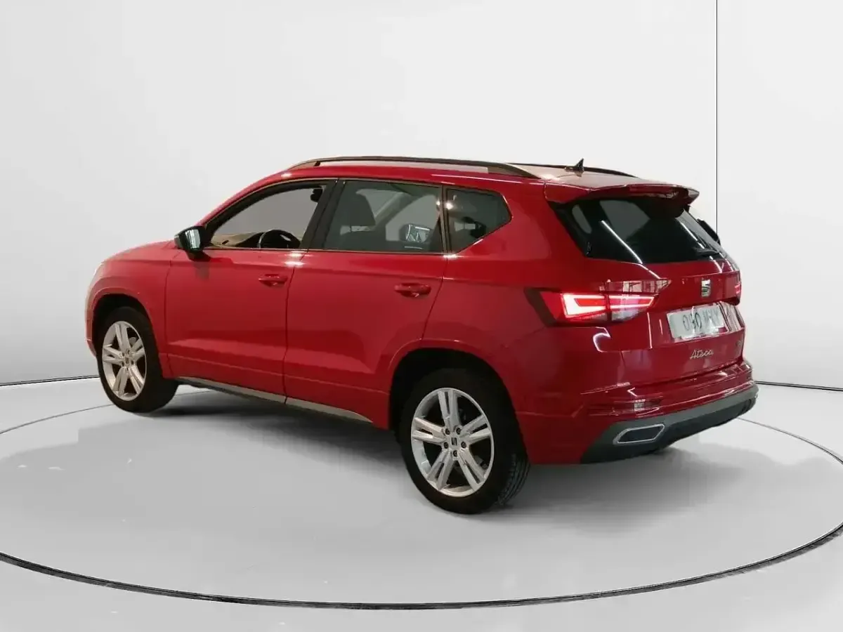 Usado Seat Ateca FR 150 CV (110 kW) 2025 Rojo SUV