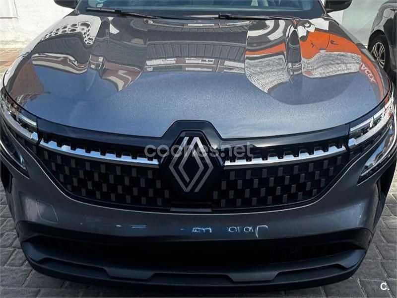 Gris / plata Usado 2024 Renault Austral Techno SUV | 28.980 € (Precio justo) - Imagen 1/4