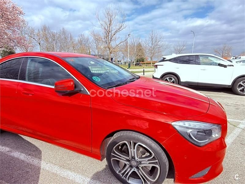 Usado Mercedes CLA220 Urban 170 CV (125 kW) 2015 Rojo Berlina