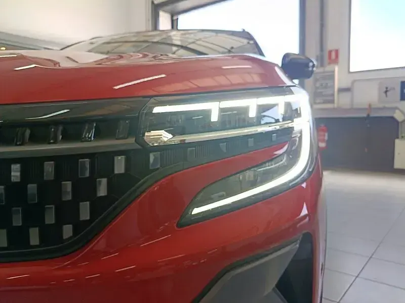 Usado Renault Austral Iconic Esprit Alpine 200 CV (147 kW) 2023 Rojo SUV