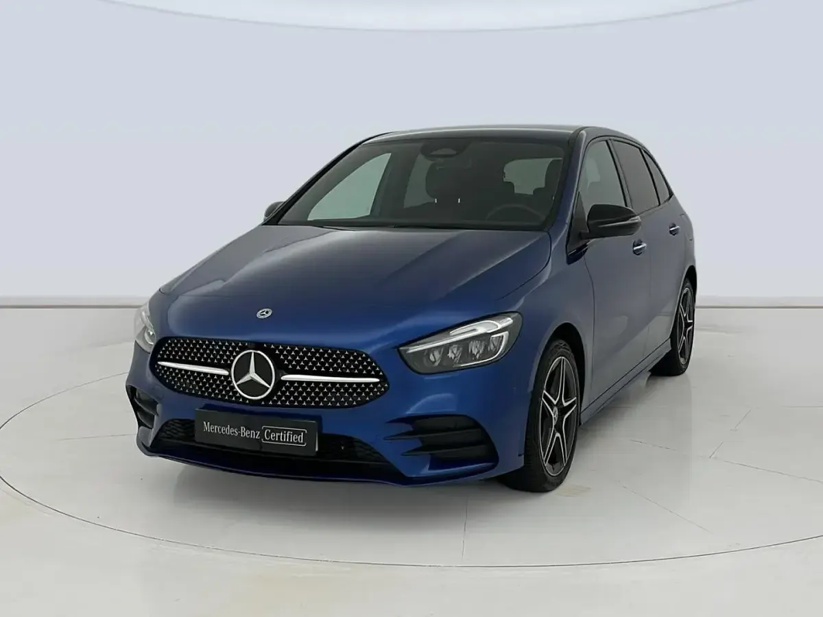 Usado Mercedes B250 218 CV (160 kW) 2025 Azul Utilitario