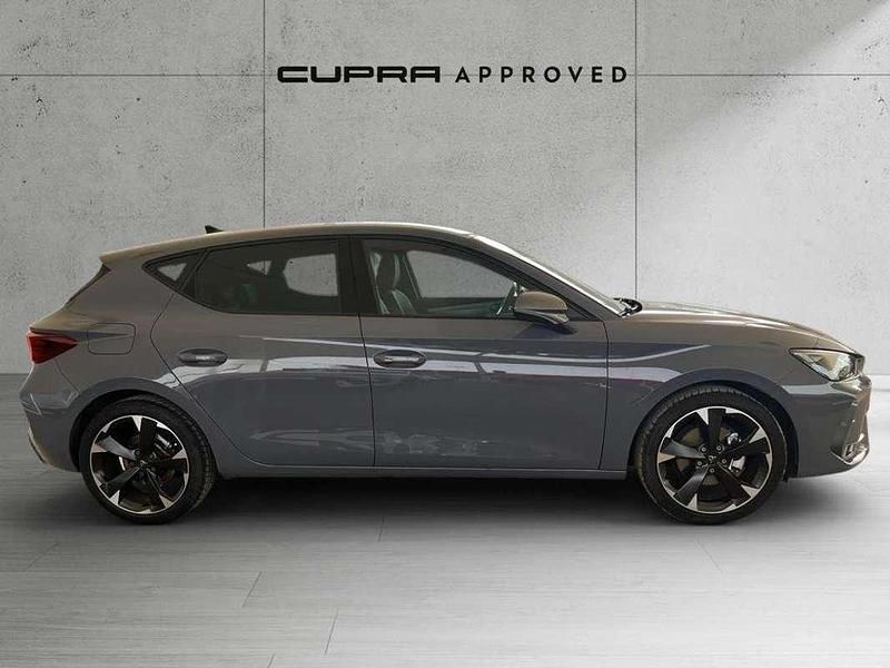 Usado Cupra Leon 150 HP (110 kW) 2024 Cinzento Citadino