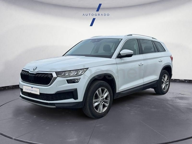 Usado Skoda Kodiaq Ambition 150 CV (110 kW) 2022 Blanco SUV