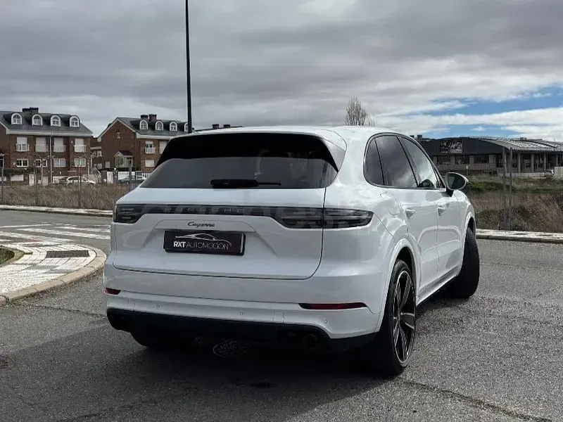 Usado Porsche Cayenne Platinum Edition 340 CV (250 kW) 2023 Blanco SUV