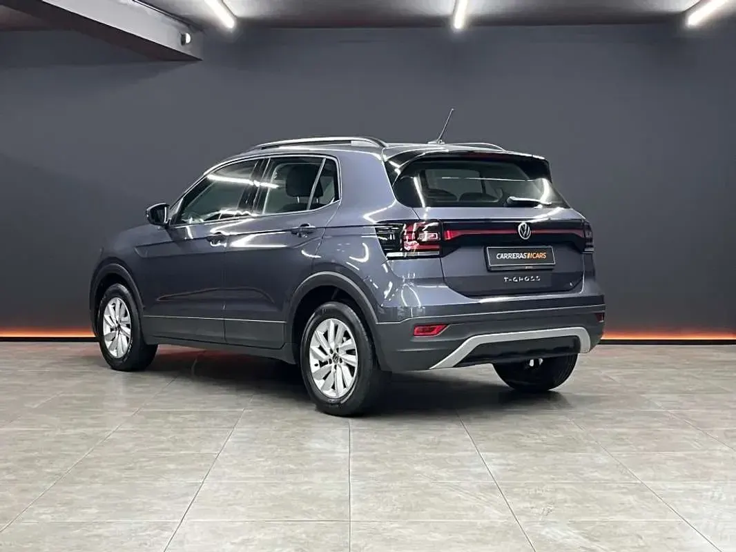 Usado VW T-Cross Advance 110 CV (80 kW) 2022 Gris SUV