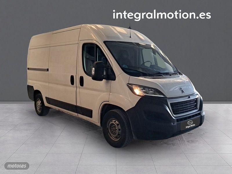 Usado Peugeot Boxer 140 CV (102 kW) 2021 Blanco Van