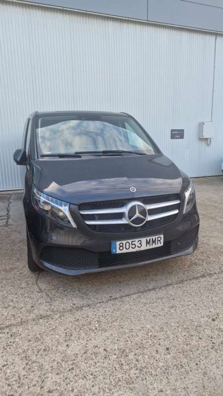 Gris Usado 2024 Mercedes V250 Avantgarde Monovolumen | 60.633 € (Super precio) - Imagen 1/4