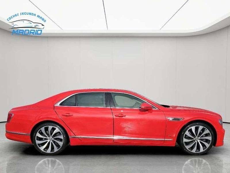 Usado Bentley Flying Spur 549 CV (403 kW) 2021 Rojo Berlina