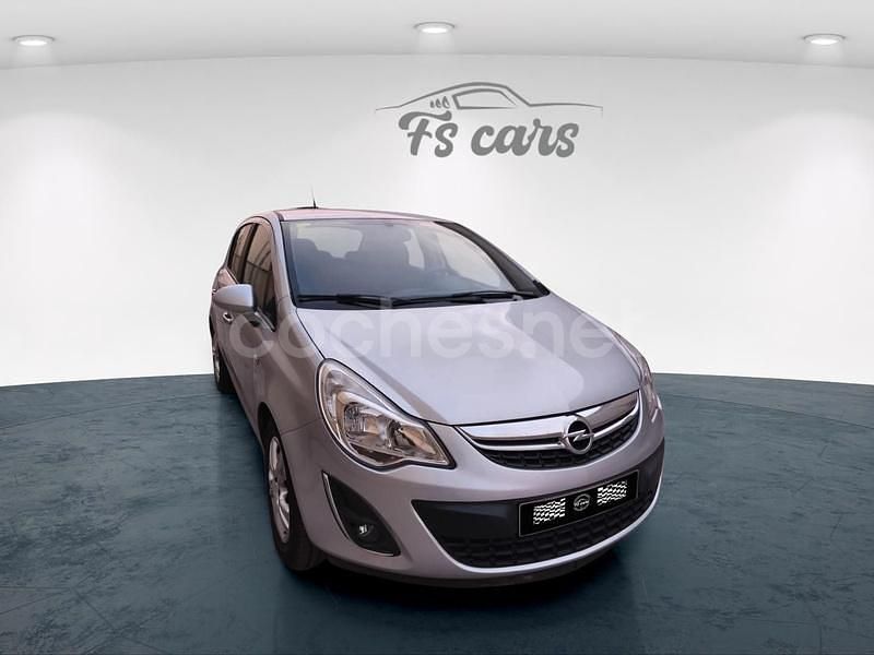 Usado Opel Corsa Selective 75 CV (55 kW) 2014 Gris / plata Berlina