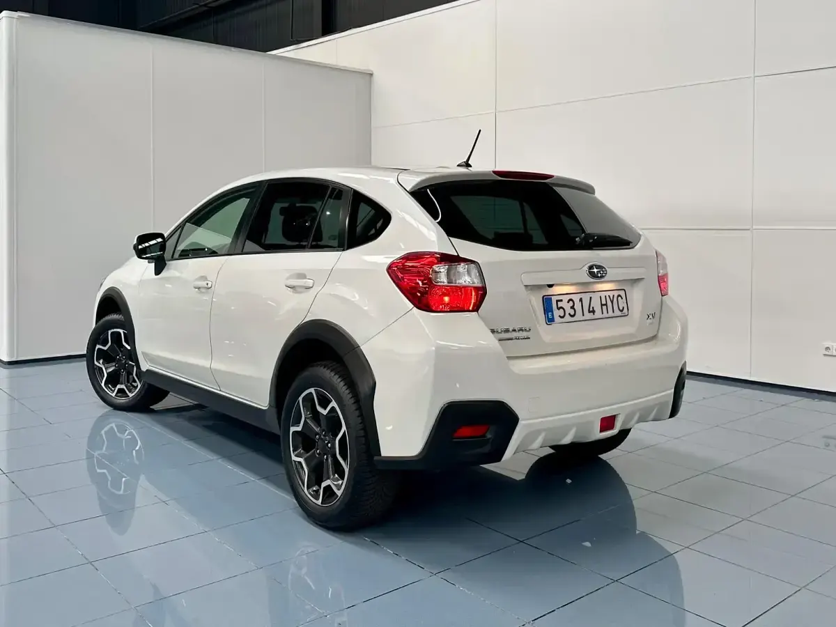 Usado Subaru XV 150 CV (110 kW) 2014 Blanco SUV