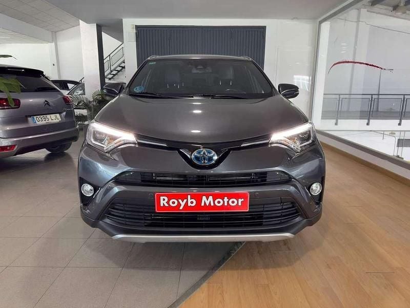 Usado Toyota RAV4 Hybrid Advance 197 CV (144 kW) 2017 Gris SUV