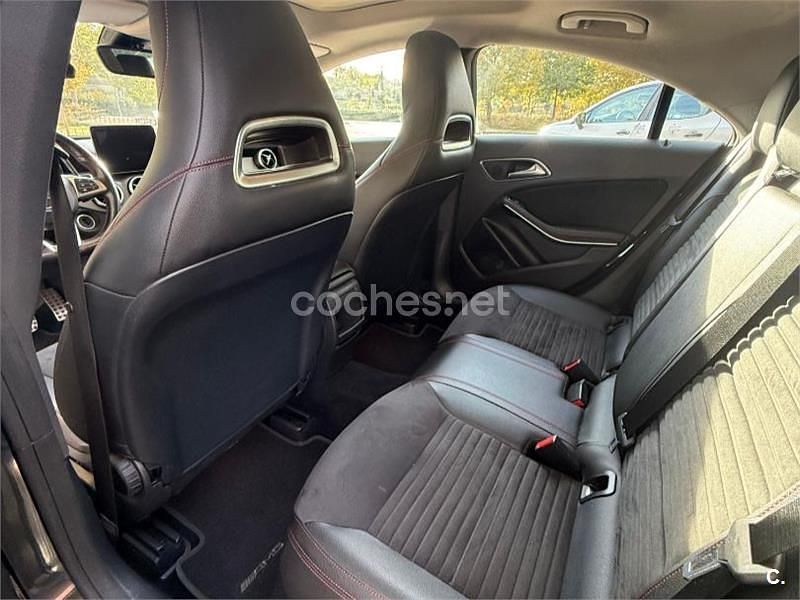 Usado Mercedes CLA220 177 CV (130 kW) 2018 Negro Berlina