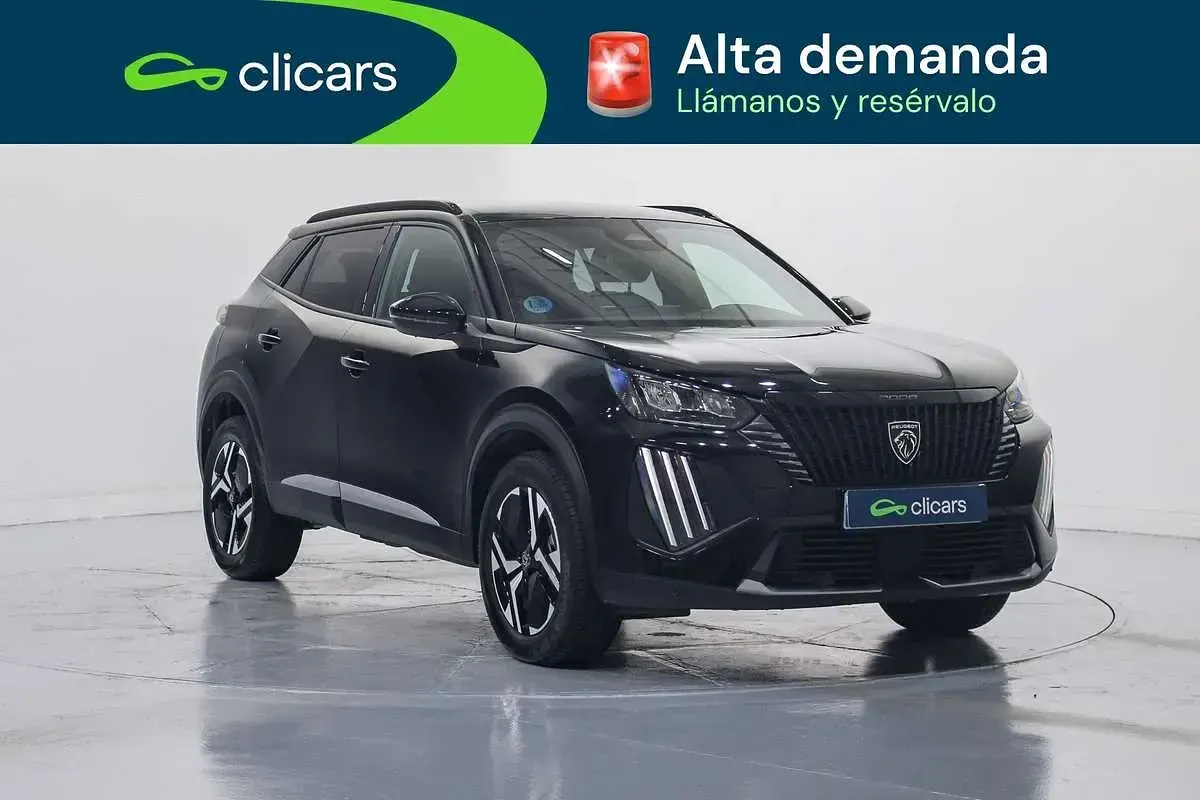 Usado Peugeot 2008 Allure 136 CV (100 kW) 2025 Negro SUV