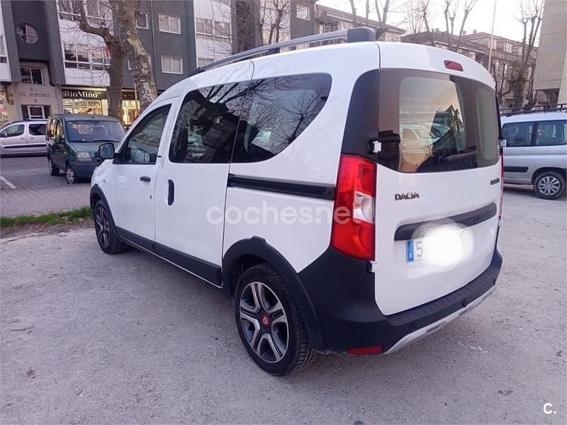Usado Dacia Dokker 95 CV (69 kW) 2019 Blanco Monovolumen