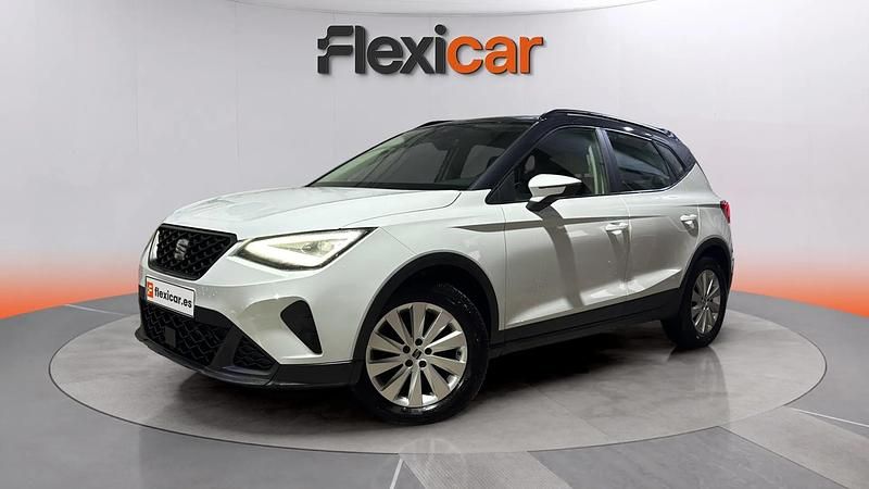 Usado Seat Arona Style 116 CV (85 kW) 2022 Blanco SUV