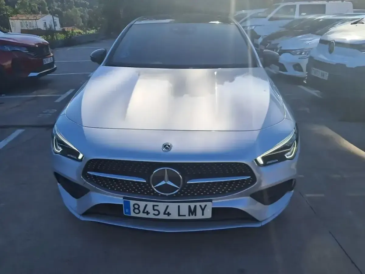 Usado Mercedes CLA250e Shooting Brake 224 CV (164 kW) 2021 Gris Familiar