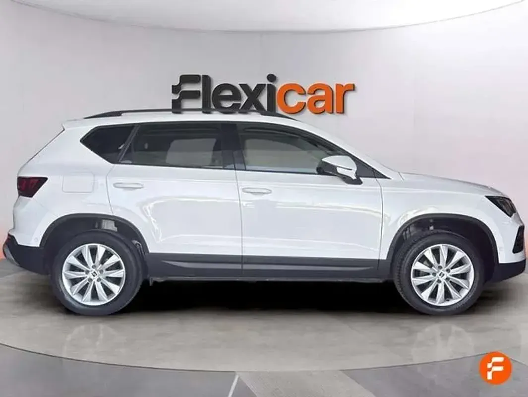 Usado Seat Ateca 150 CV (110 kW) 2023 Blanco SUV