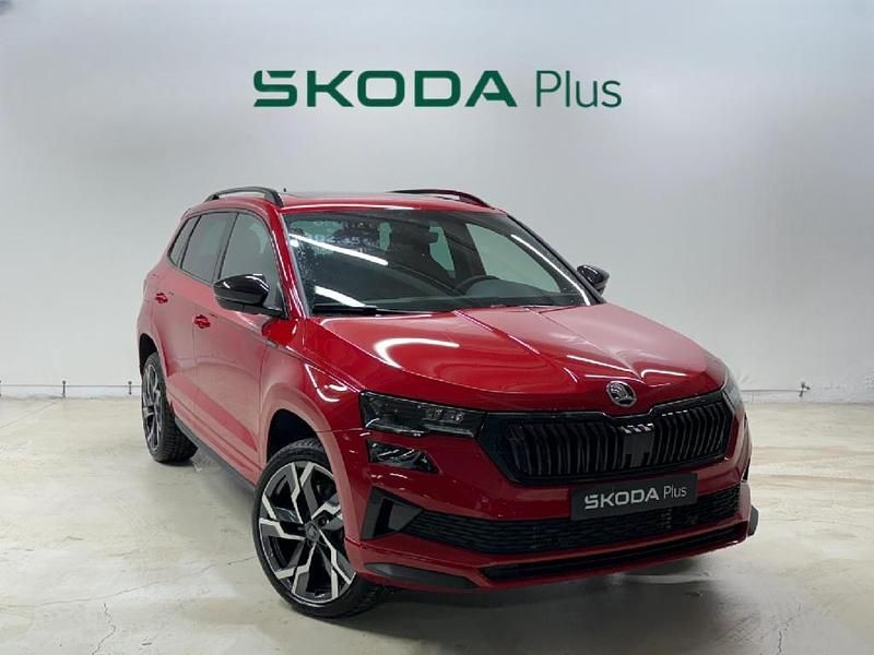 Usado Skoda Karoq SportLine 150 CV (110 kW) 2025 Rojo SUV