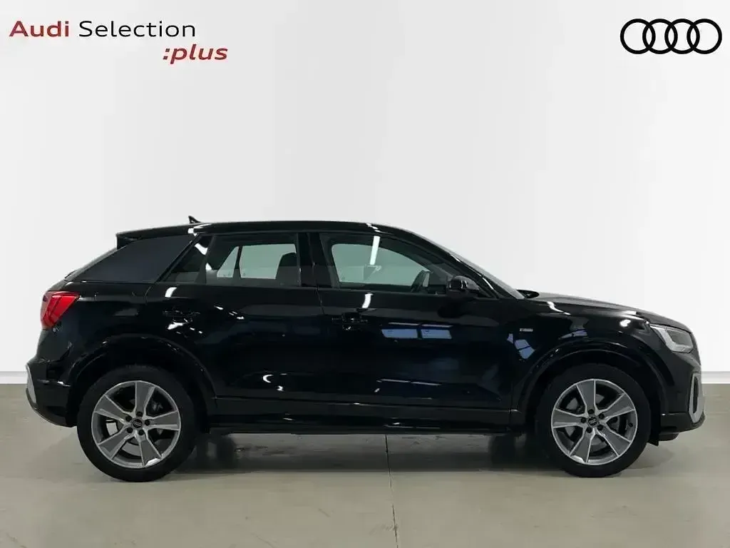 Usado Audi Q2 Black Edition 150 CV (110 kW) 2025 Negro SUV