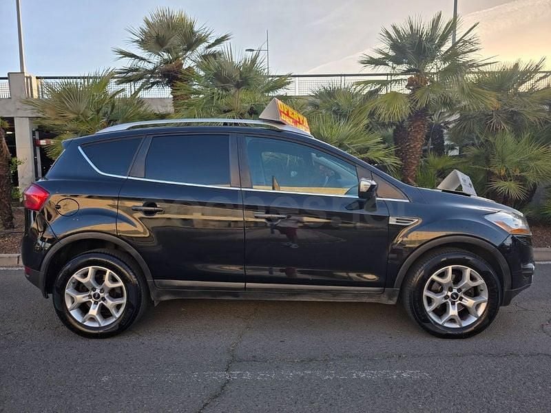 Usado Ford Kuga Trend 136 HP (100 kW) 2009 Preto SUV