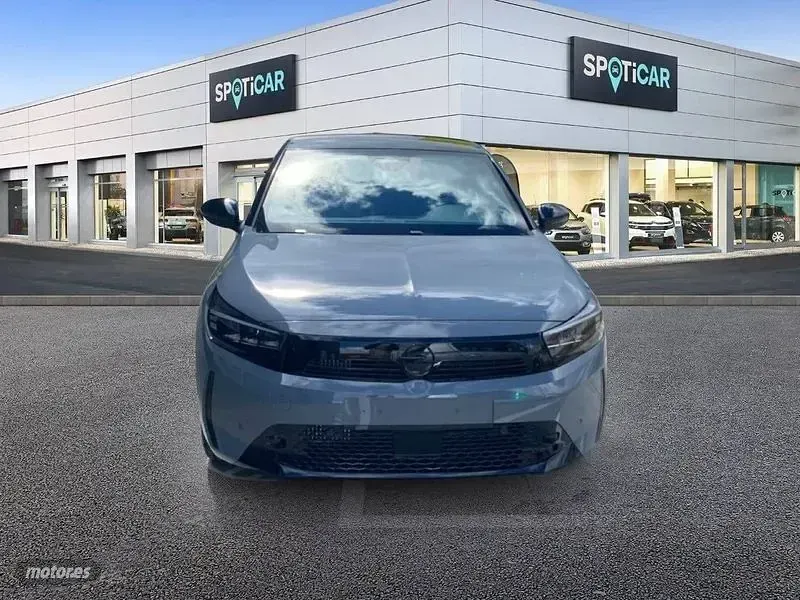 Usado Opel Corsa 100 CV (73 kW) 2026 Gris Utilitario