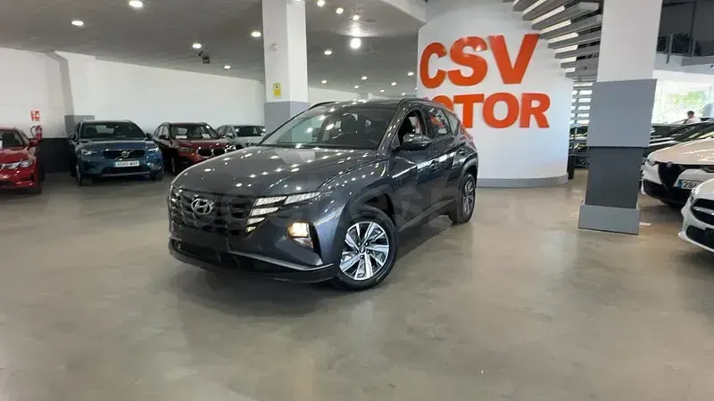 Usado Hyundai Tucson 230 CV (169 kW) 2023 Gris / plata SUV