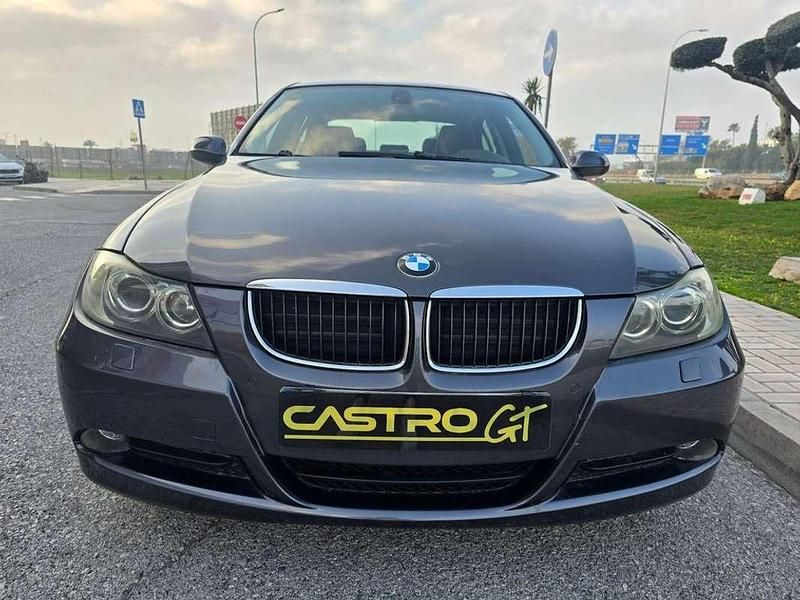 Usado BMW 320 177 CV (130 kW) 2008 Gris / plata Berlina
