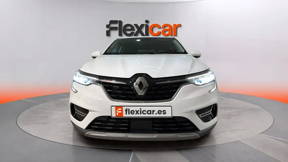 Usado Renault Arkana Evolution 140 CV (102 kW) 2023 Blanco SUV