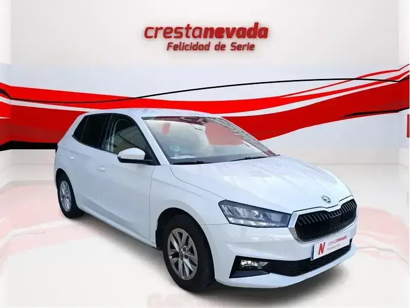 Käytetty Skoda Fabia Essence 80 HP (58 kW) 2024 Valkoinen Viistoperä