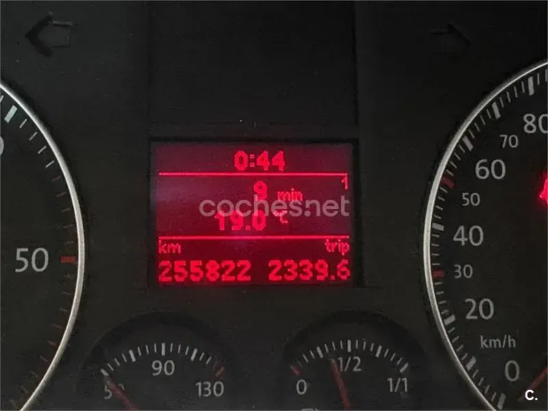 Używany VW Touran Advance 100 KM (73 kW) 2005 Szary Minivan