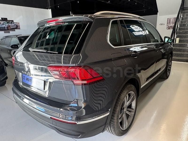 Usado VW Tiguan Life 150 CV (110 kW) 2023 Gris / plata SUV